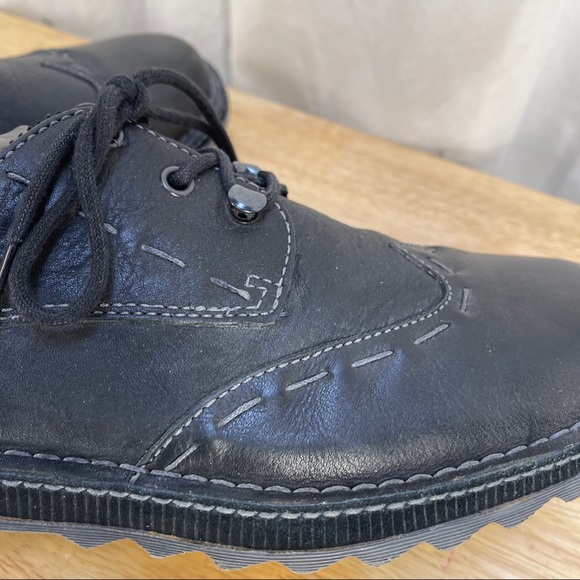 Dr. Martens top stitched Oxford shoes lightweight - Picture 8 of 10